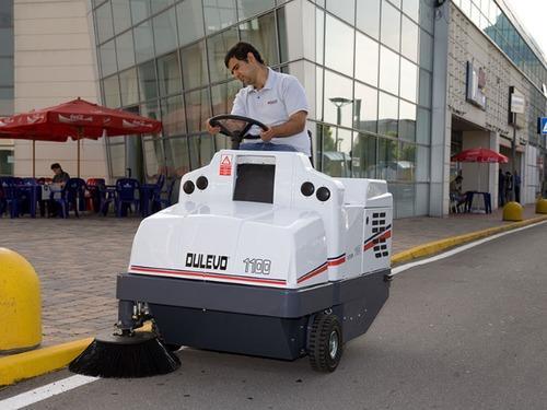 Ride-On Industrial Sweepers